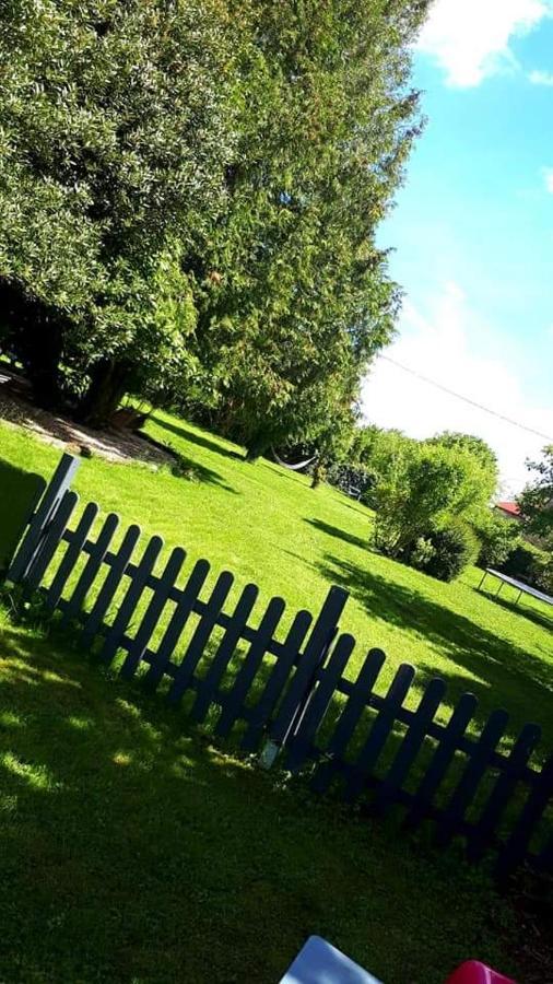 Chez Gladys Et Ses Enfants Lain Exterior foto