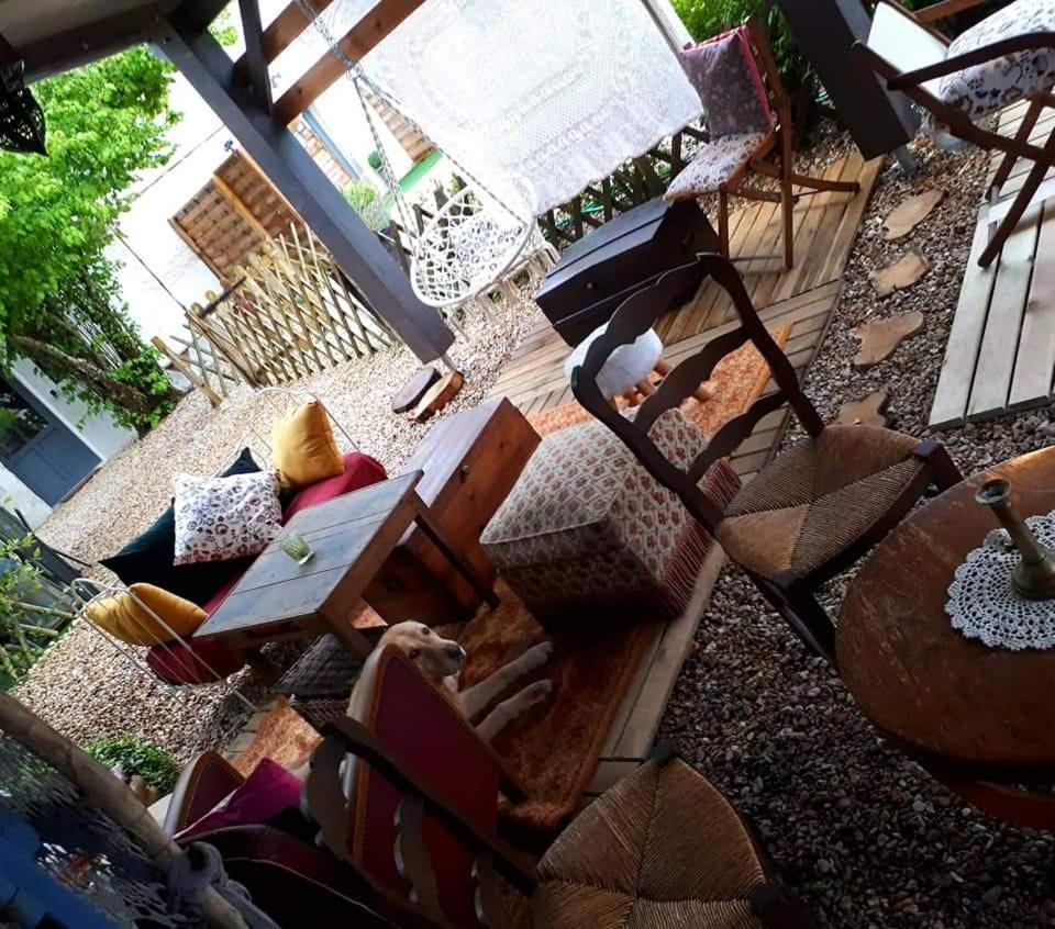 Chez Gladys Et Ses Enfants Lain Exterior foto